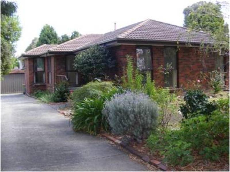 40 Windermere Drive, Ferntree Gully VIC 3156