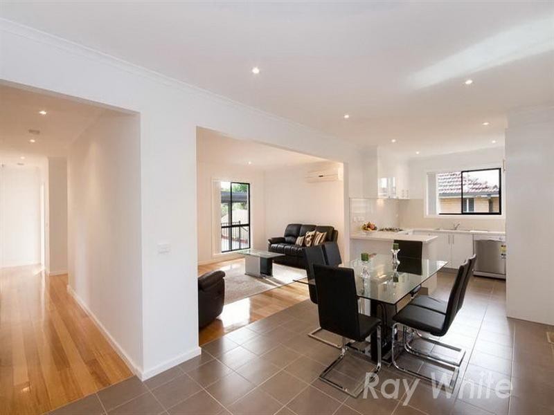 1/48 Renshaw Street, Doncaster East VIC 3109