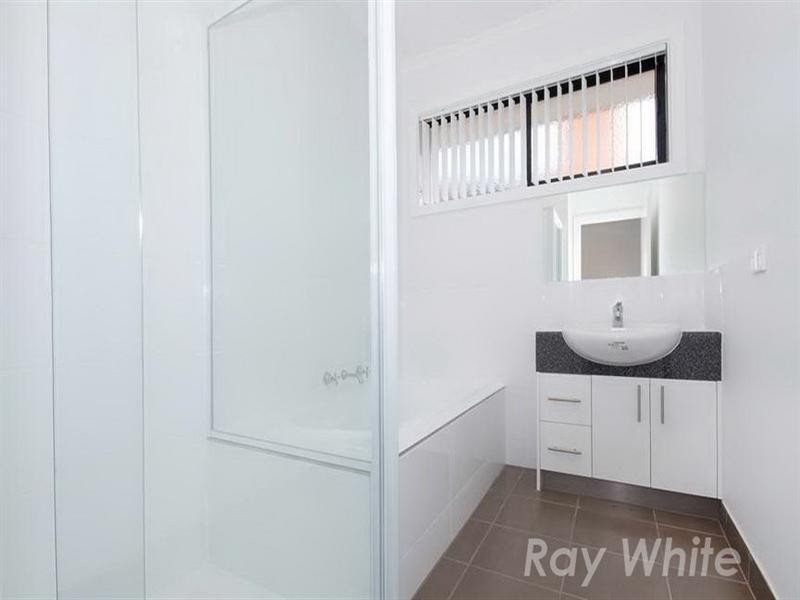 1/48 Renshaw Street, Doncaster East VIC 3109