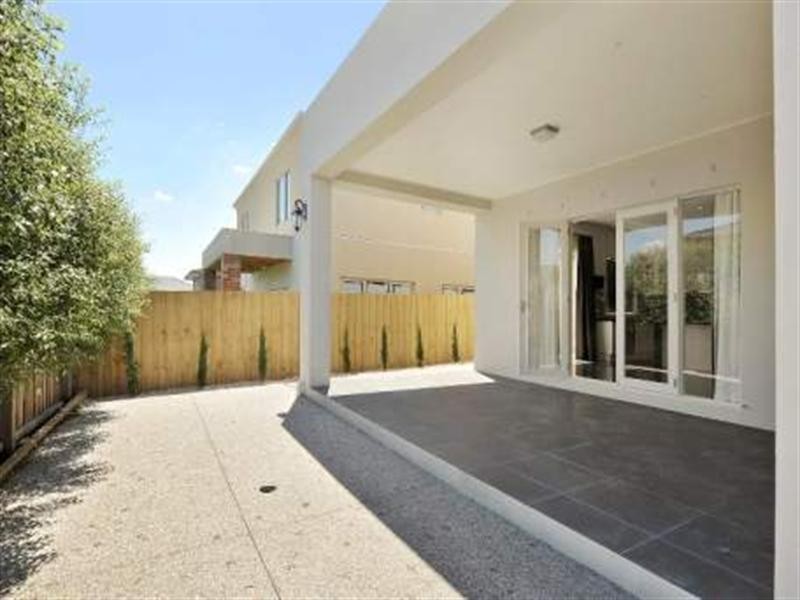 7 Lichfield Grove, Mont Albert North VIC 3129