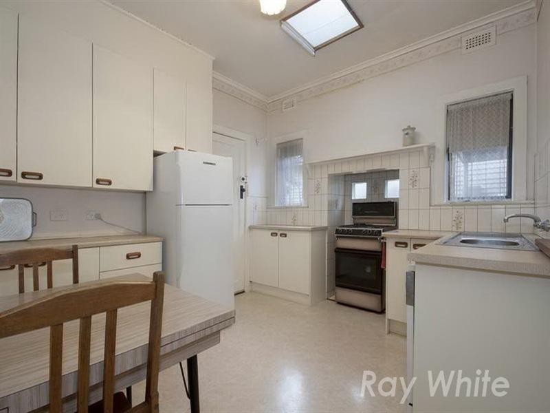 27 Shawlands Avenue, Blackburn South VIC 3130