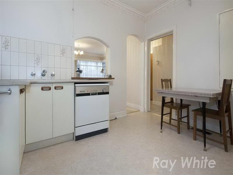 27 Shawlands Avenue, Blackburn South VIC 3130