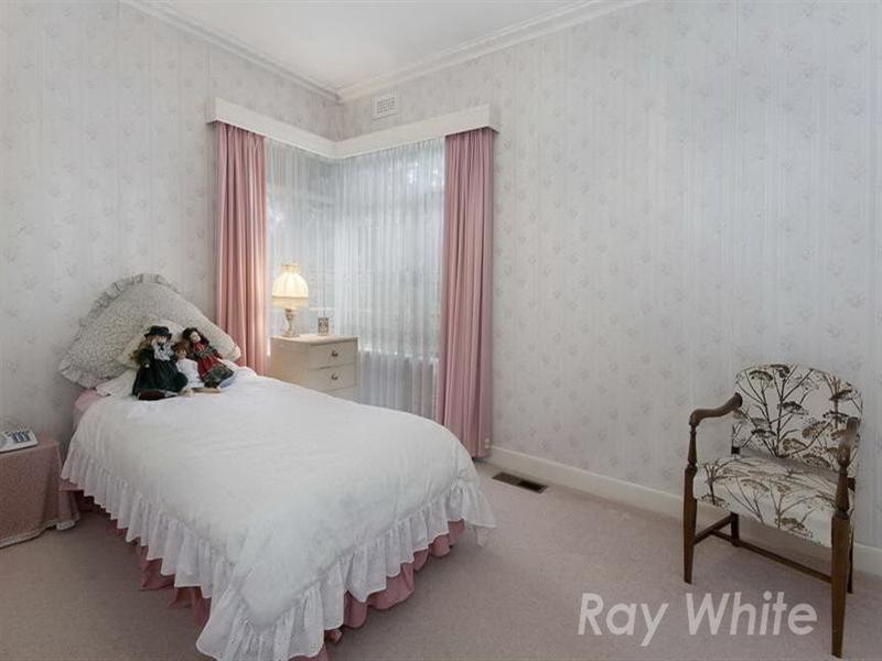 27 Shawlands Avenue, Blackburn South VIC 3130