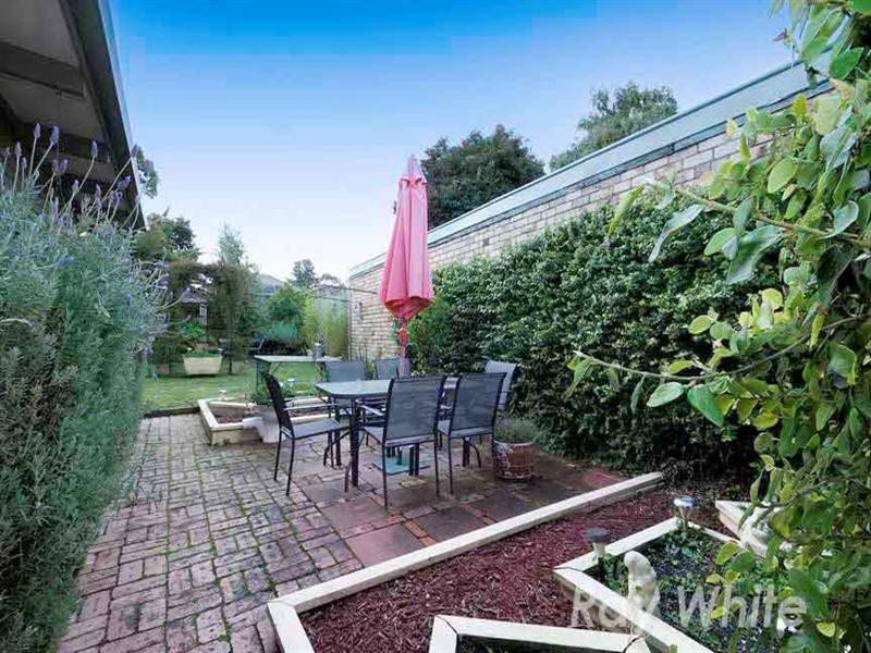 1 Alwyn Street, Mitcham VIC 3132