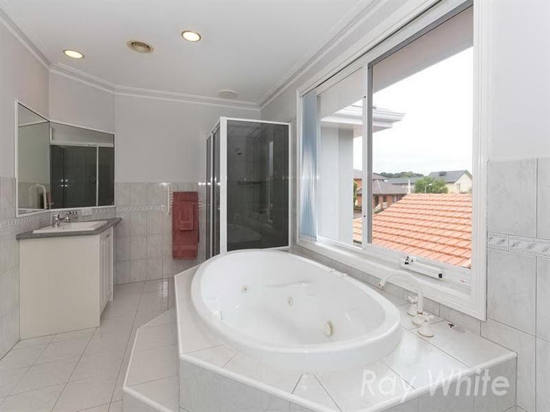 142 Renou Road, Wantirna South VIC 3152