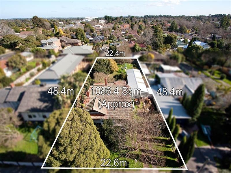 26 Halls Parade, Mitcham VIC 3132