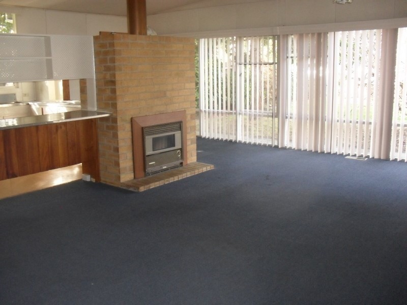 11 Shirley Avenue, Glen Waverley VIC 3150