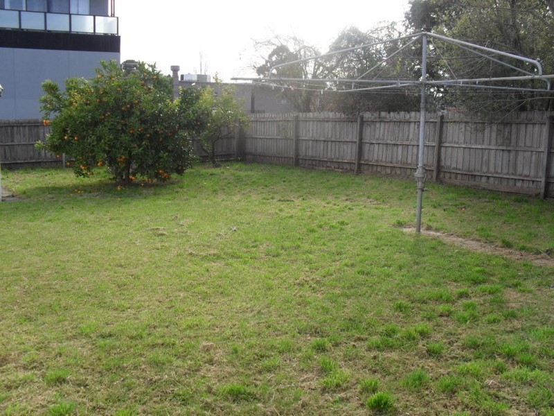 11 Shirley Avenue, Glen Waverley VIC 3150