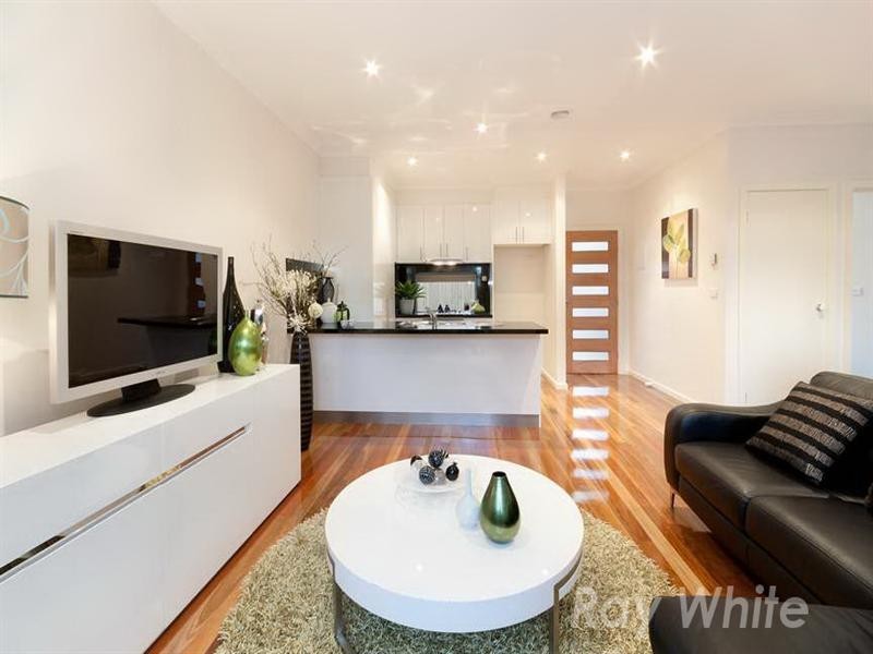 U2, 10a Donald Street, Blackburn South VIC 3130