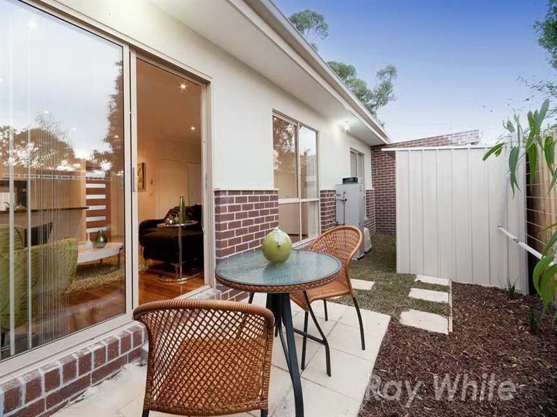 U2, 10a Donald Street, Blackburn South VIC 3130