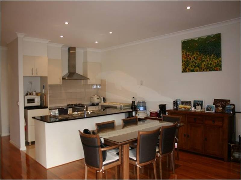 3/9 Poole Street, Burwood VIC 3125