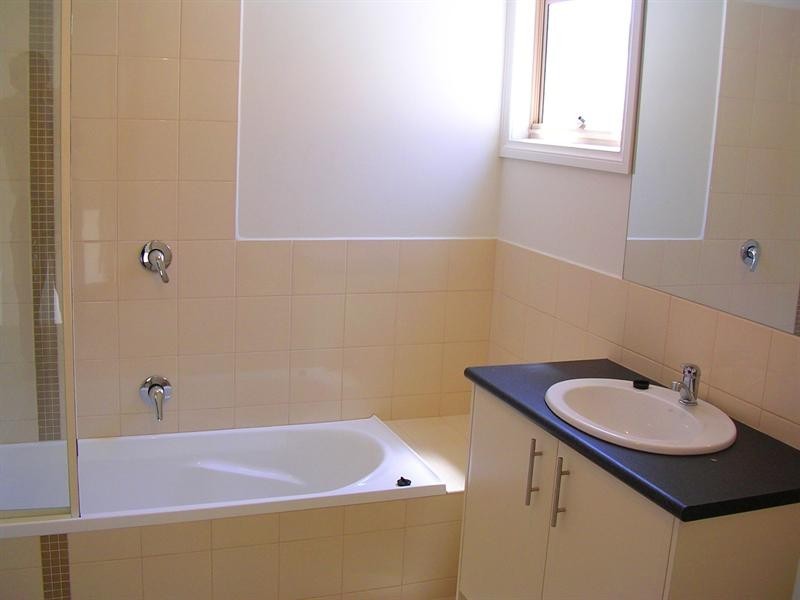 3/9 Poole Street, Burwood VIC 3125