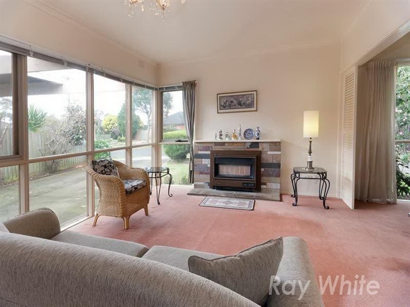 61 Mill Avenue, Forest Hill VIC 3131