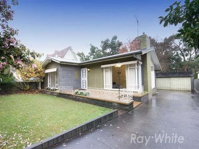 22 Clifton Street, Blackburn VIC 3130