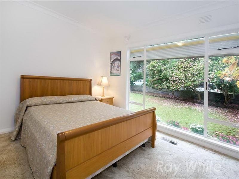 22 Clifton Street, Blackburn VIC 3130