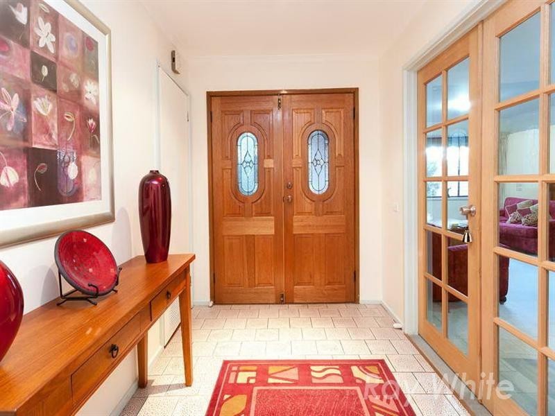 9 Highland Avenue, Mitcham VIC 3132