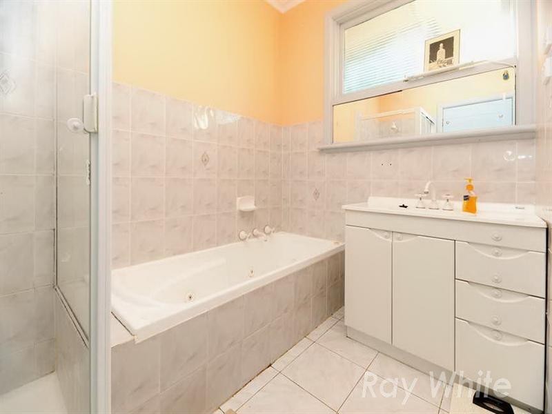 30 Bond Avenue, Blackburn South VIC 3130