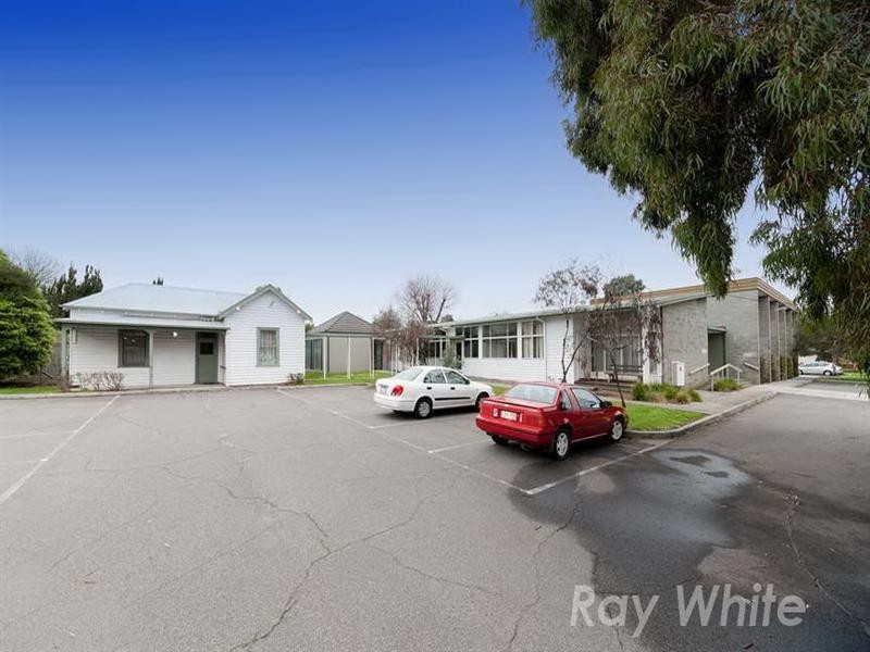 43 Orchard Grove, Blackburn South VIC 3130