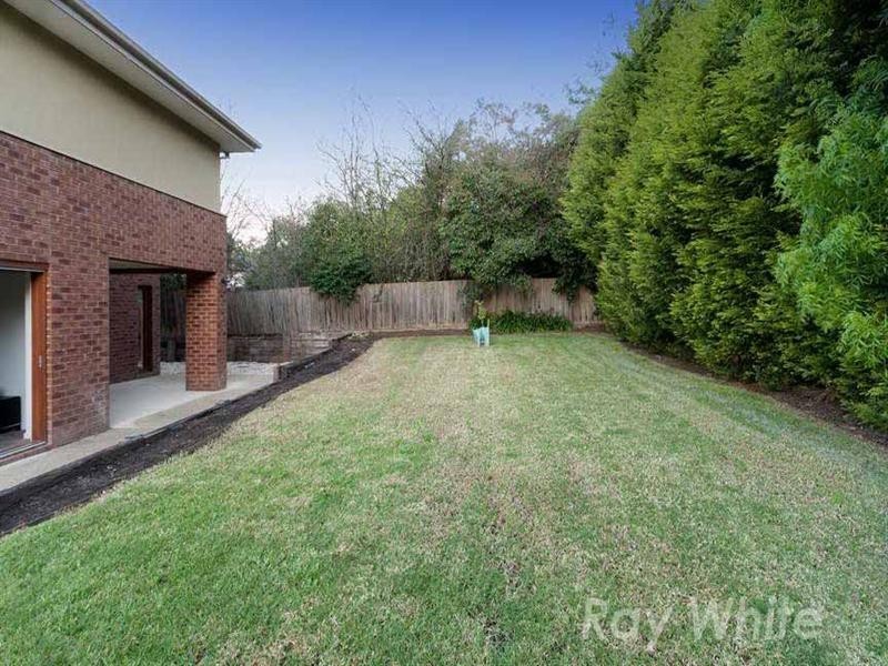 68 Plymouth Road, Croydon VIC 3136