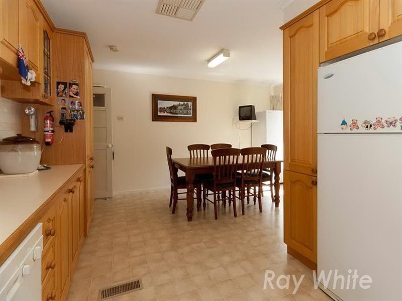 6 Burdon Court, Forest Hill VIC 3131