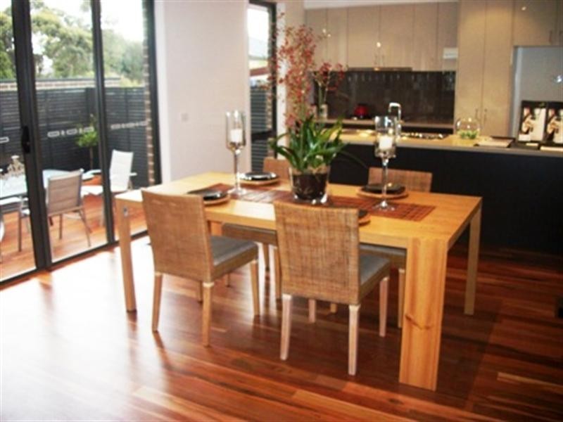 84 Russell Crescent, Doncaster East VIC 3109