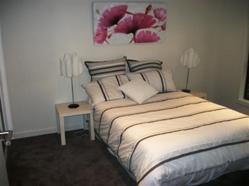 84 Russell Crescent, Doncaster East VIC 3109