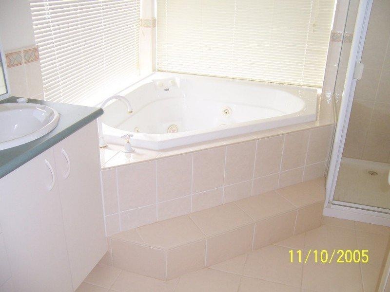 5 Saxonwood Drive, Vermont South VIC 3133