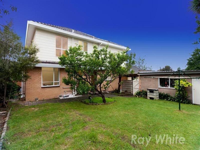 9 Bermuda Drive, Blackburn South VIC 3130
