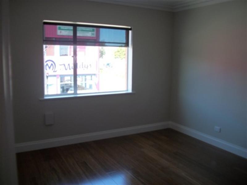 Upper 165 Whitehorse Road, Blackburn VIC 3130