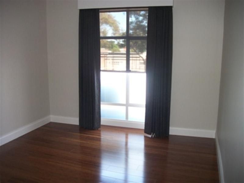 Upper 165 Whitehorse Road, Blackburn VIC 3130