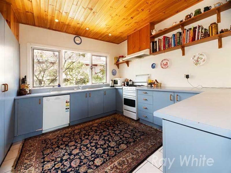 65 Whitehorse Road, Blackburn VIC 3130