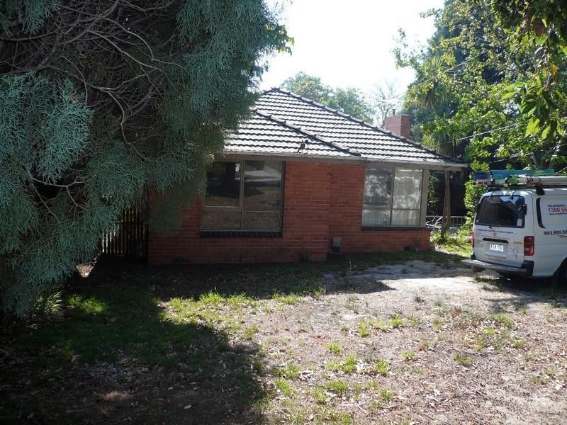 35 Lynden Grove, Mount Waverley VIC 3149