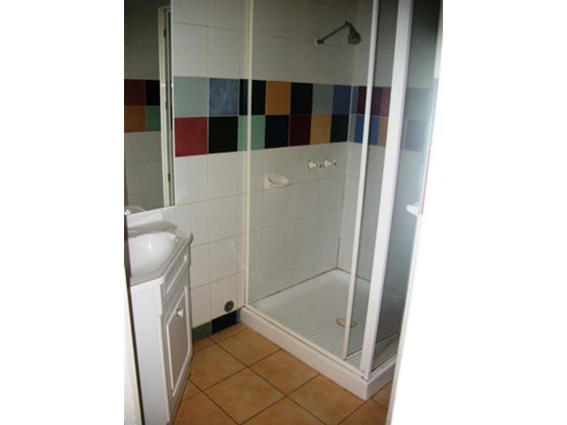 1/42 Maple Street, Blackburn VIC 3130