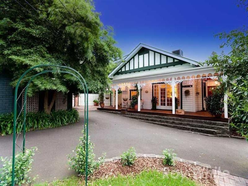 10 Wellington Avenue, Blackburn VIC 3130