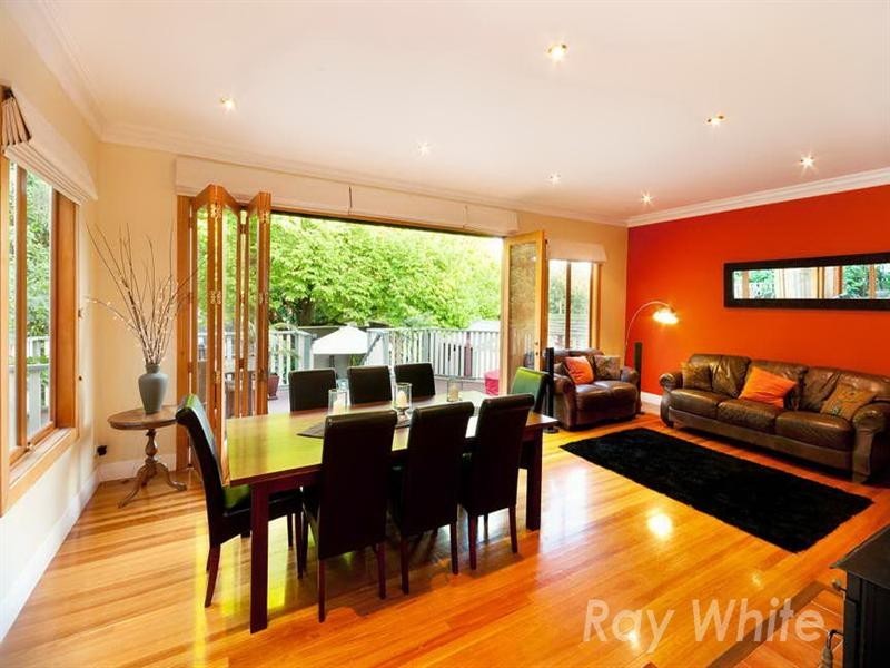 11 Latrobe Street, Box Hill South VIC 3128