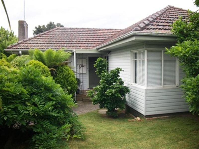 1 Murray Road, Burwood VIC 3125