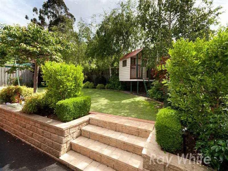 9 Thaxted Parade, Wantirna VIC 3152