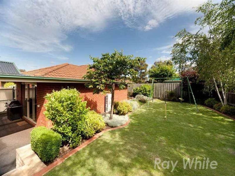 9 Thaxted Parade, Wantirna VIC 3152