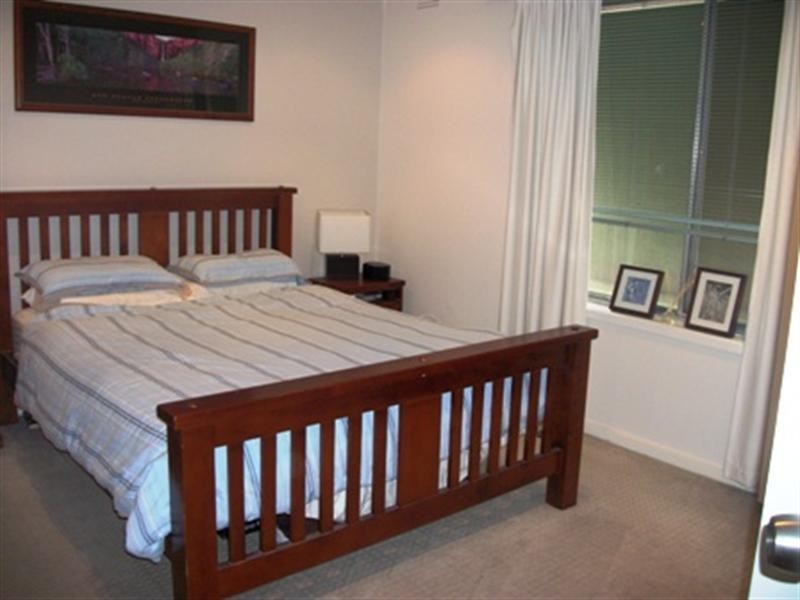 6/28 Lake Road, Blackburn VIC 3130