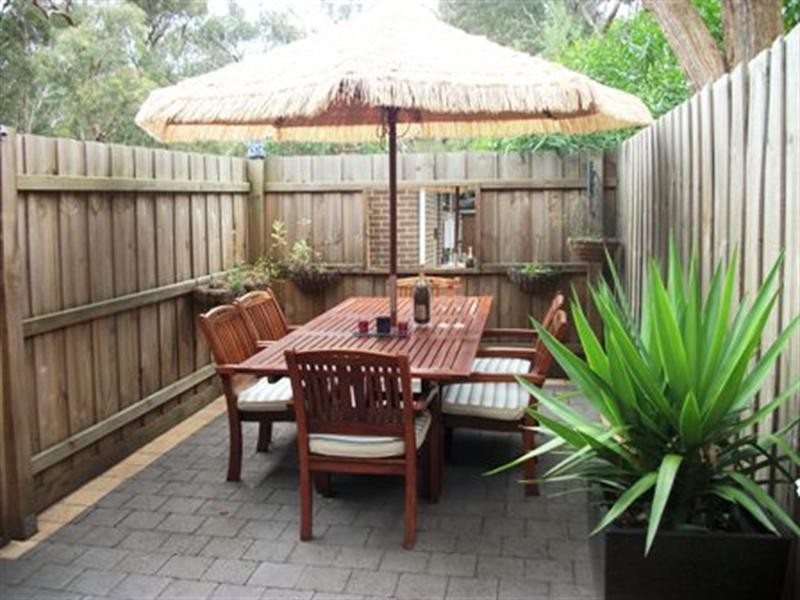 6/28 Lake Road, Blackburn VIC 3130