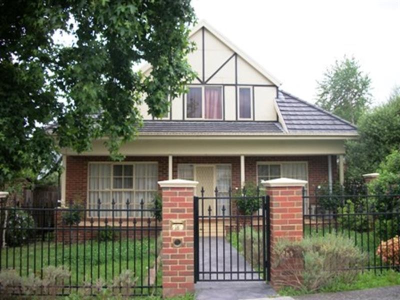 1/17 Milne Street, Mitcham VIC 3132