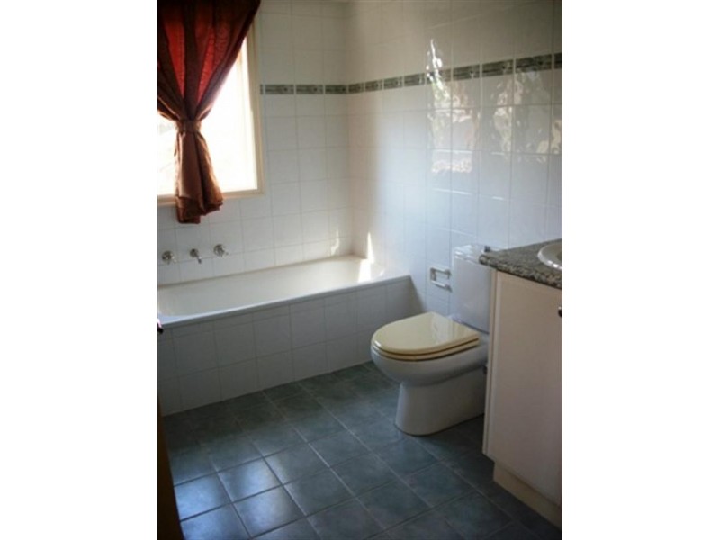 1/17 Milne Street, Mitcham VIC 3132