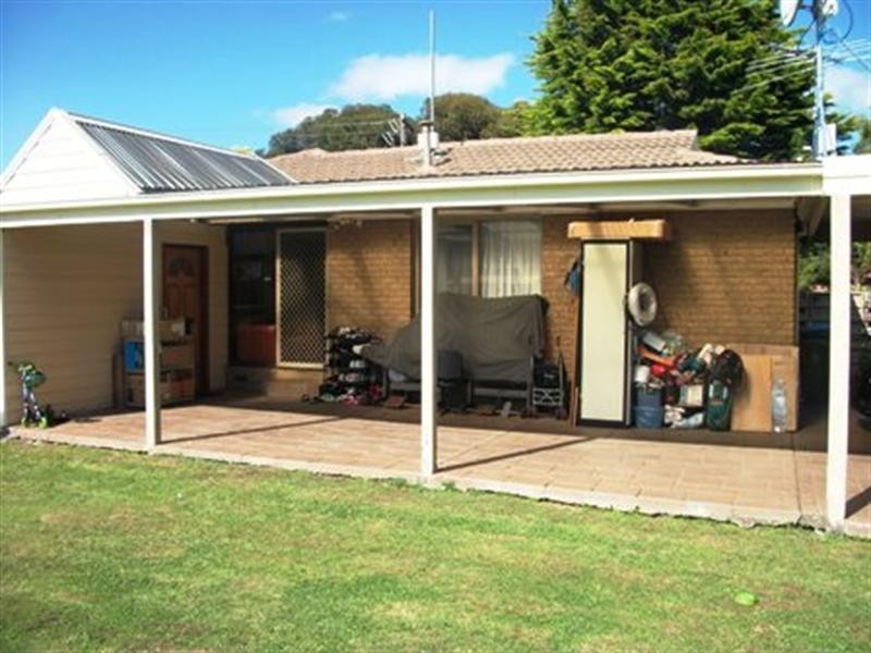 17 Huntingdon Avenue, Bayswater North VIC 3153