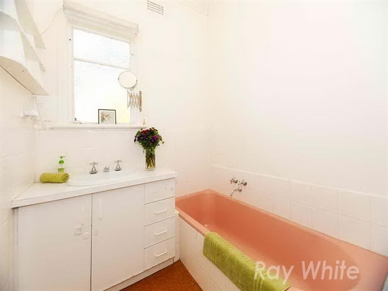 3 Endeavour Street, Mitcham VIC 3132