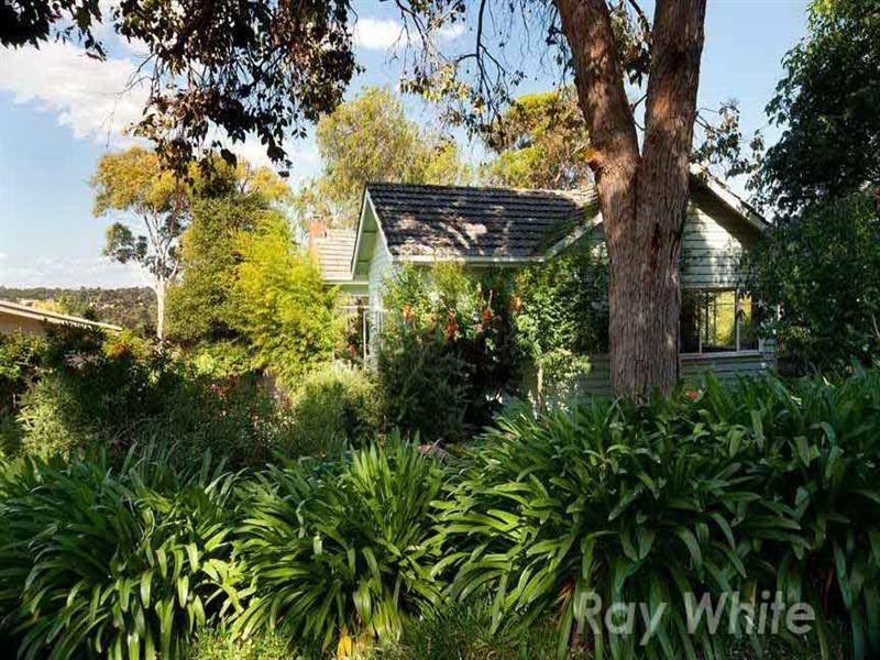 3 Endeavour Street, Mitcham VIC 3132
