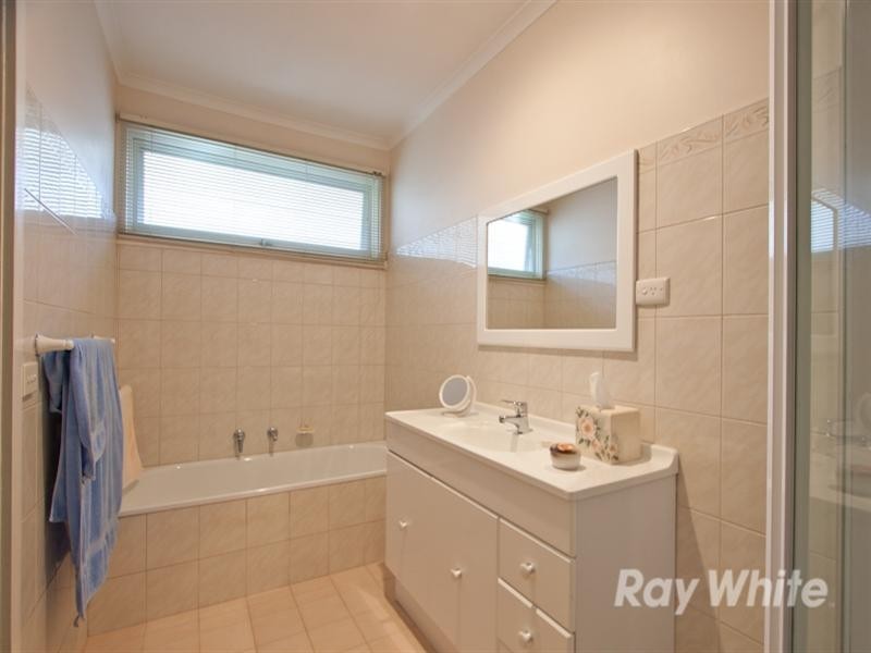 1/37 The Avenue, Blackburn VIC 3130