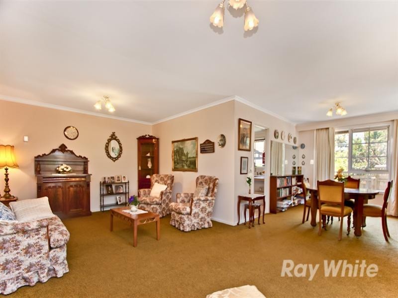 1/37 The Avenue, Blackburn VIC 3130