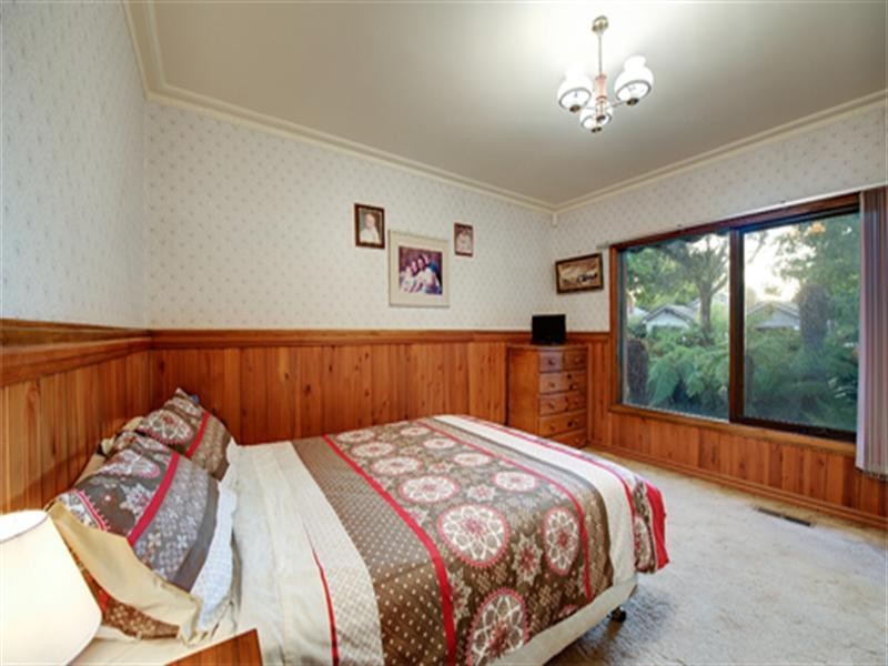 21 Elder Street, Blackburn VIC 3130