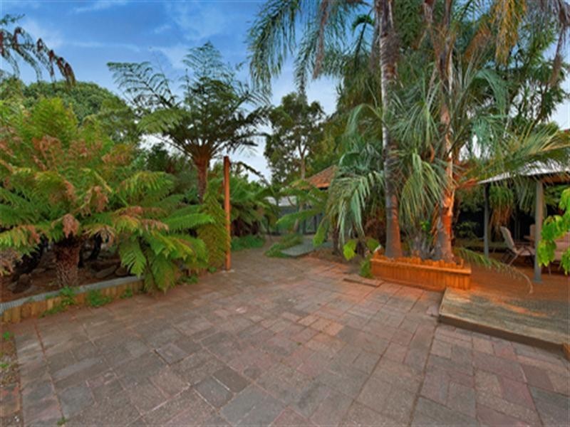 21 Elder Street, Blackburn VIC 3130