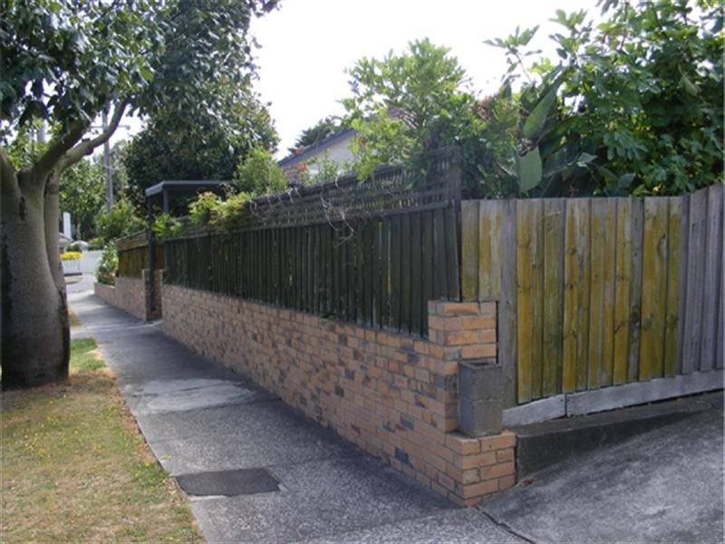 29 Eram Road, Box Hill North VIC 3129